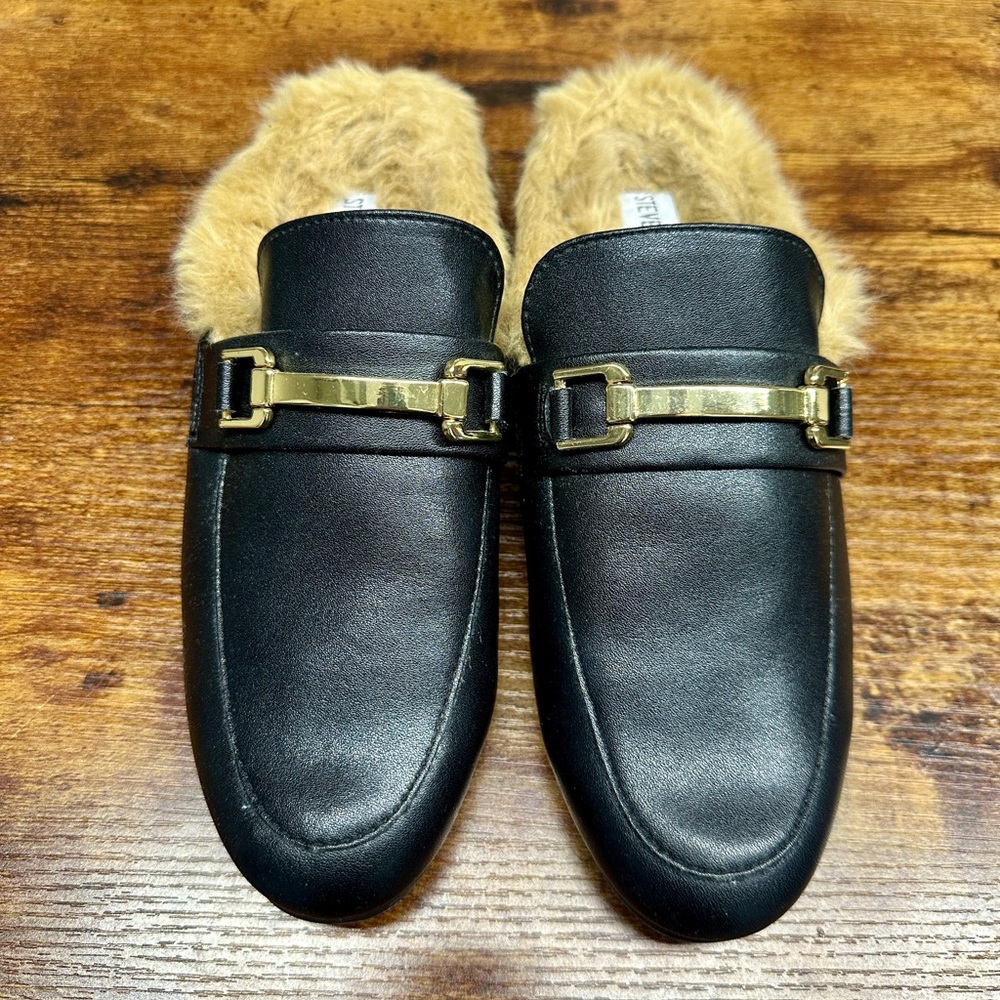 Steve Madden Brinly slip on Black Loafers with Gold Buckle and Faux Fur Lining